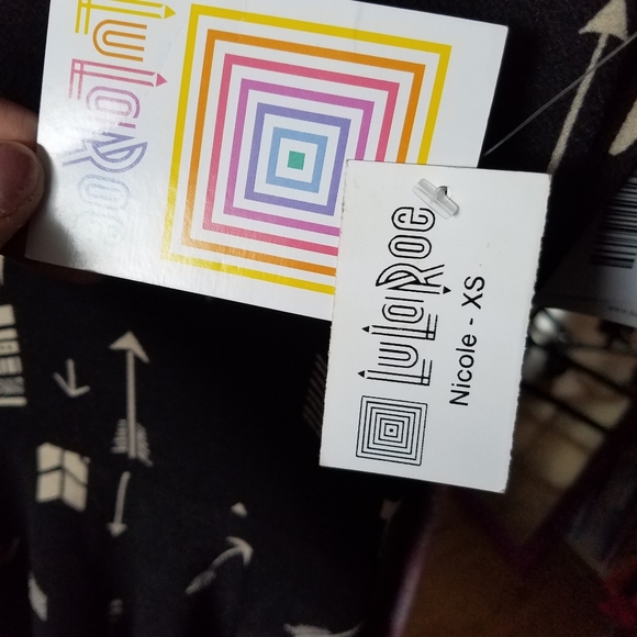 Lularoe Nicole - Picture 3 of 3